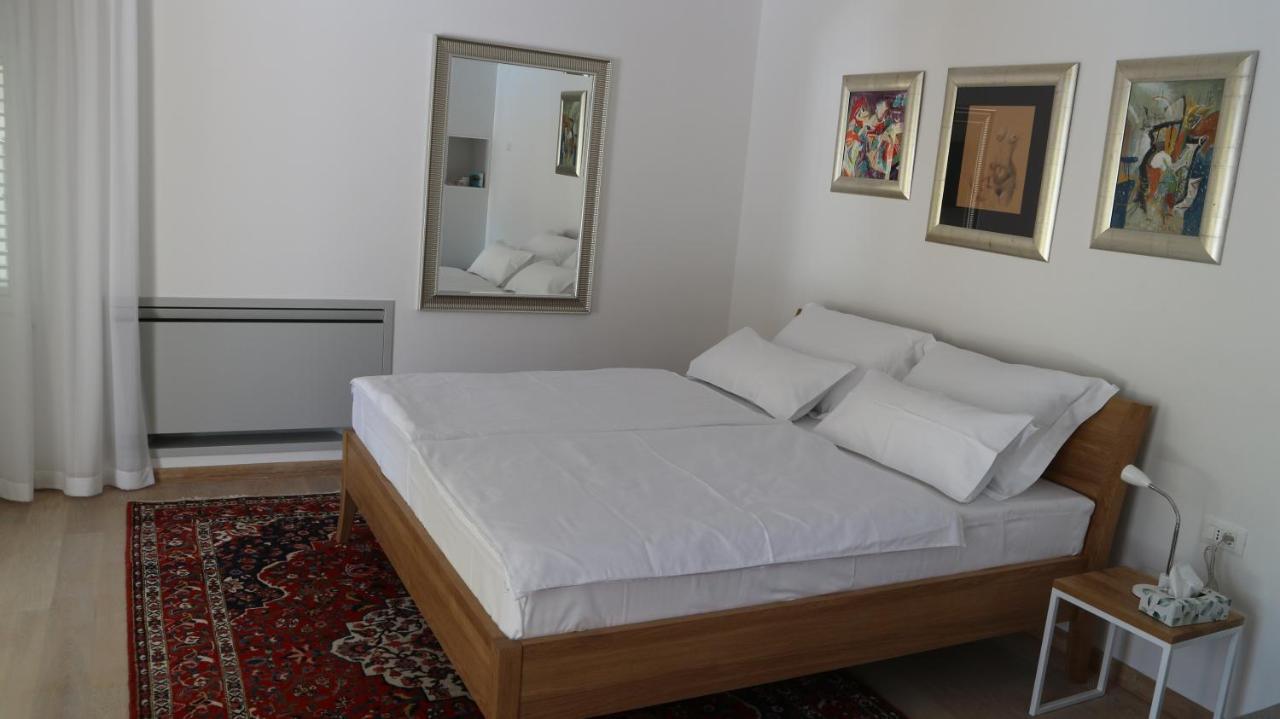 Haus Helga Apartment Rab Town Exterior foto