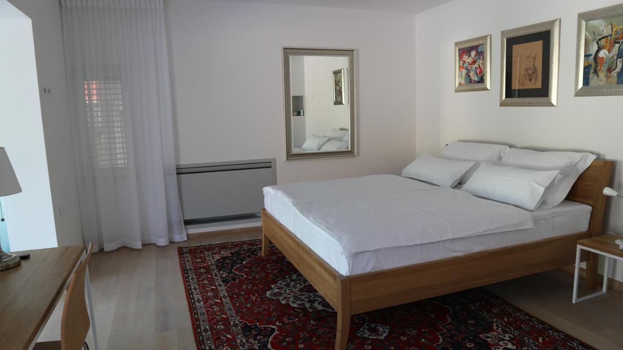 Haus Helga Apartment Rab Town Exterior foto