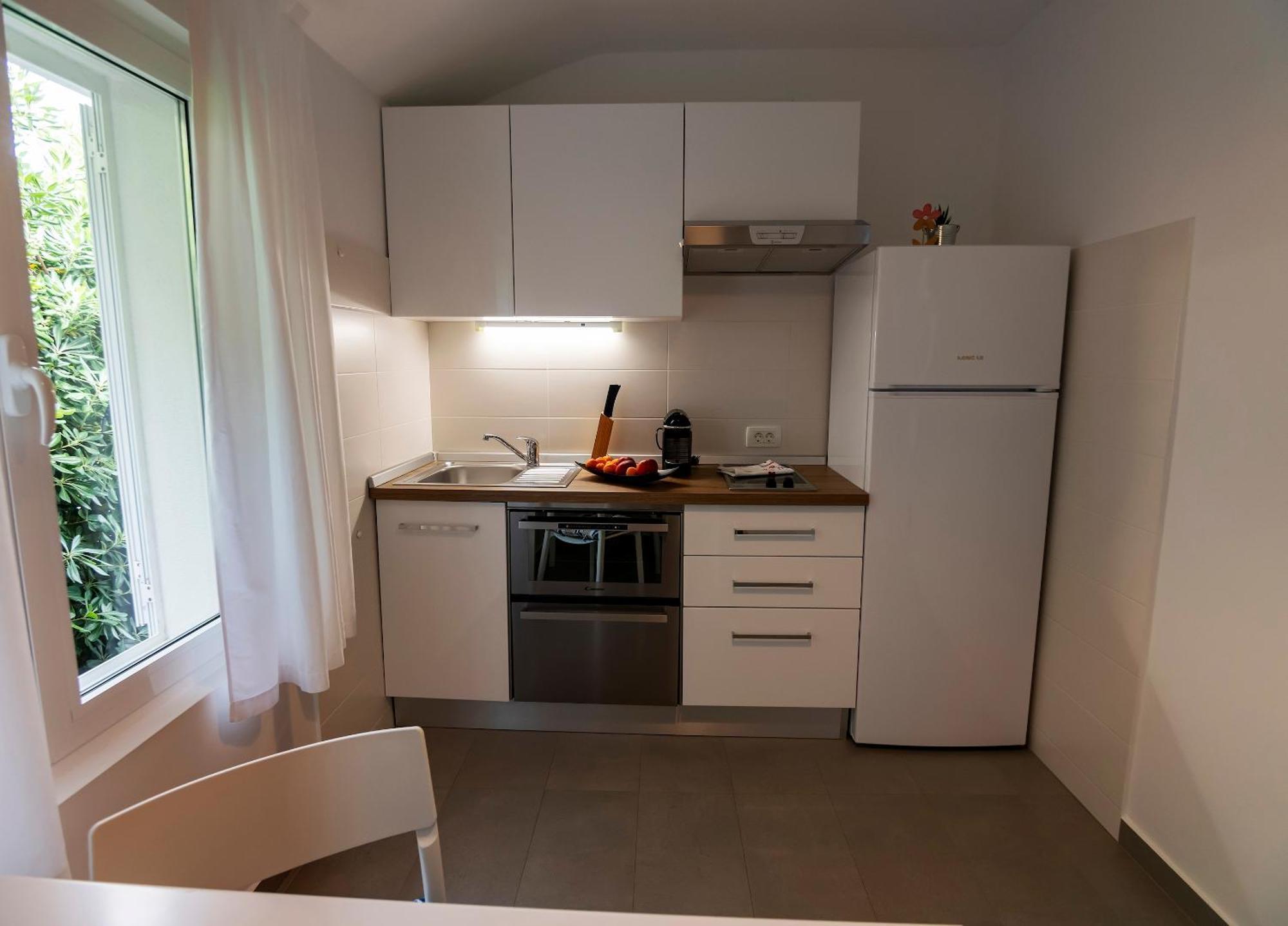 Haus Helga Apartment Rab Town Exterior foto