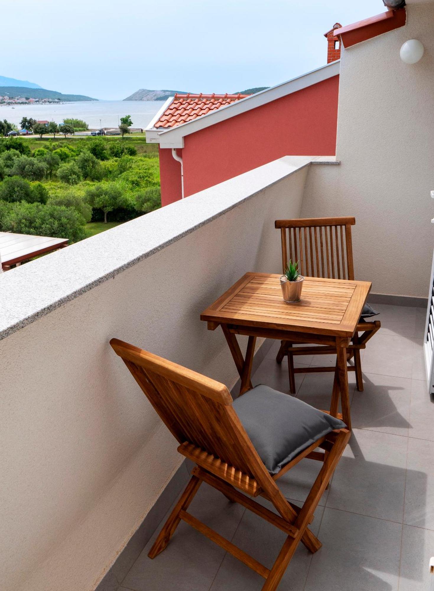 Haus Helga Apartment Rab Town Exterior foto