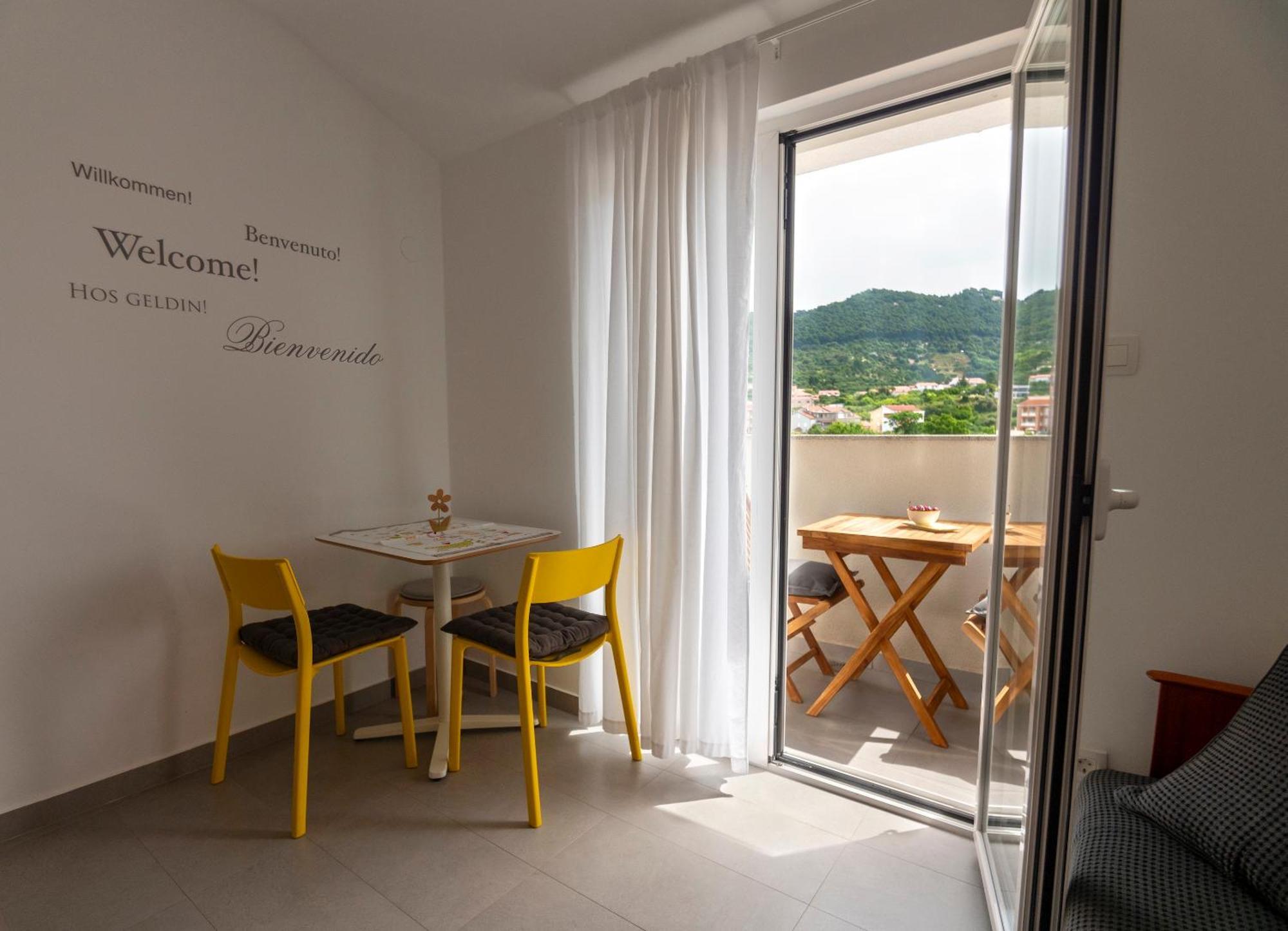 Haus Helga Apartment Rab Town Exterior foto
